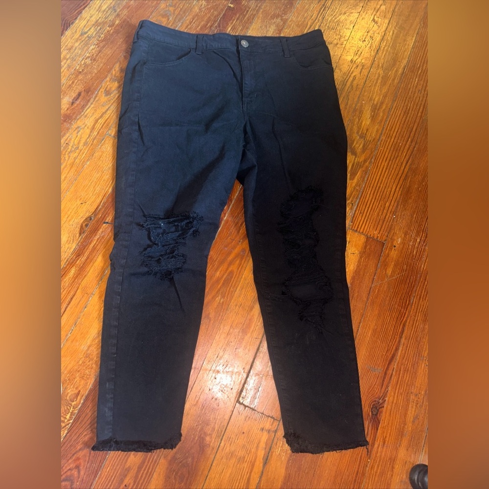American Eagle Outfitters Black Hi Rise Jegging Next Level Stretch Crop size 20